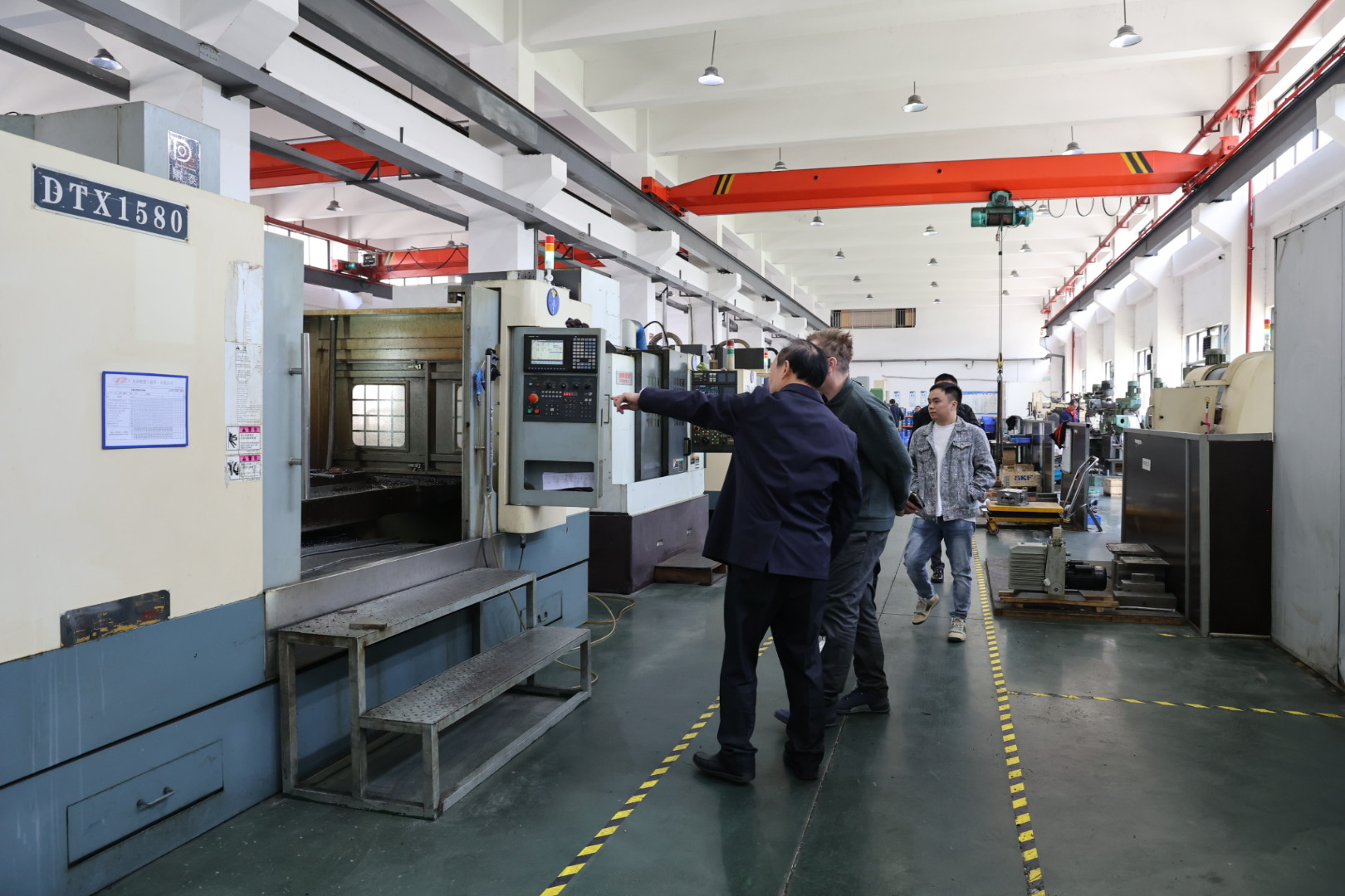 202305021076.jpg 6W1A6069.JPG